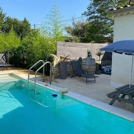 別荘 Pretty Holiday In Saint-laurent-de-carnols With Pool Saint-Laurent-de-Carnols